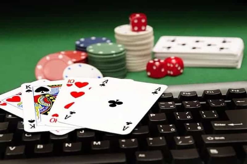 Vì sao nên chơi Poker trực tuyến
